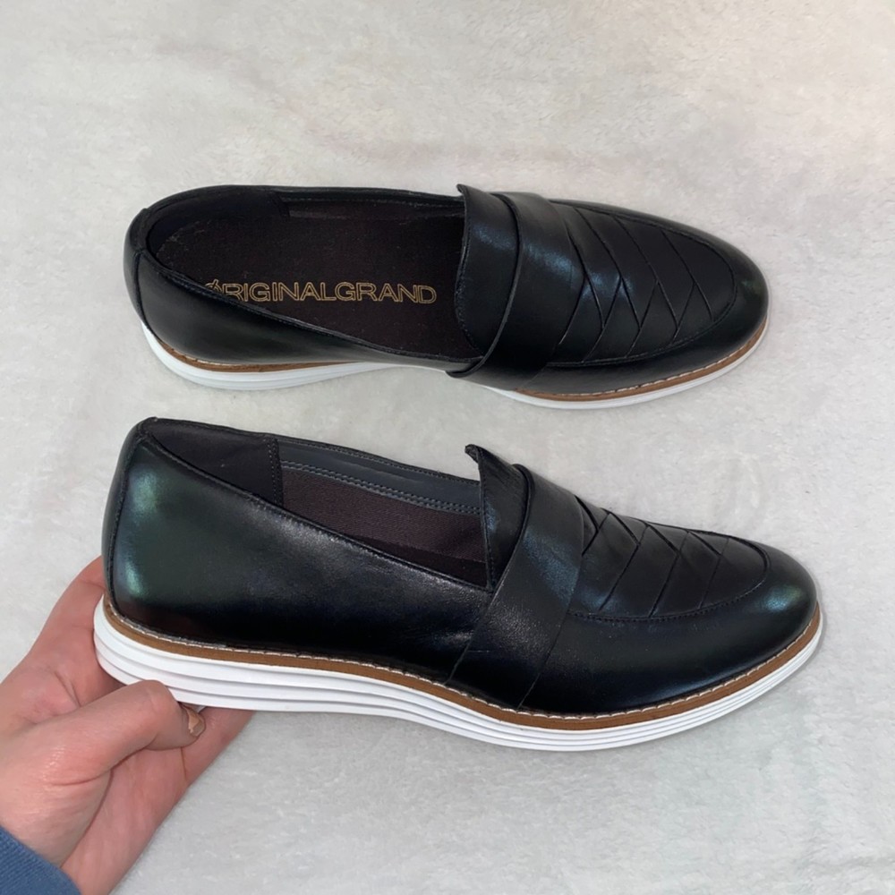 Cole Haan Women's Original grand black slip on loafer 7.5B